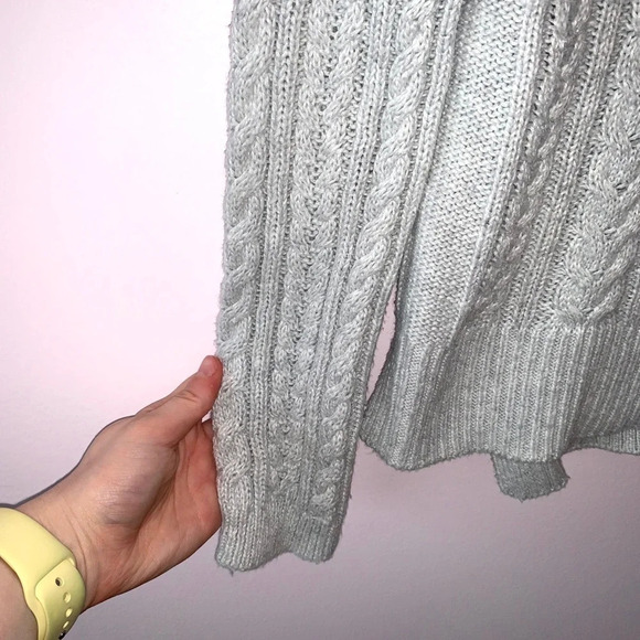 Old Navy Light Gray Mock Neck Cable Knit Pullover Sweater Small Women’s - Picture 5 of 11